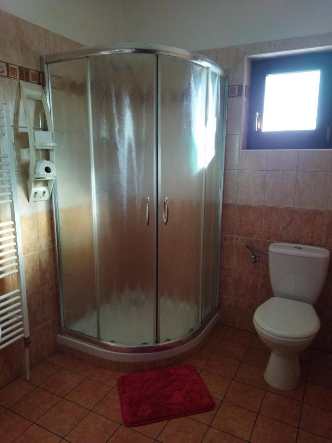 Vinny Sklep A Penzion U Vinohradu Velké Bílovice Exterior foto
